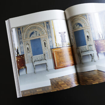 Uppslag till boken Gustav III:s divan på Stockholms slott: Louis Masreliez första interiör.