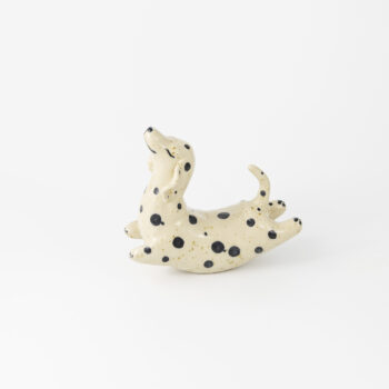 Tax I keramik av Lindalovisa Fernqvist.