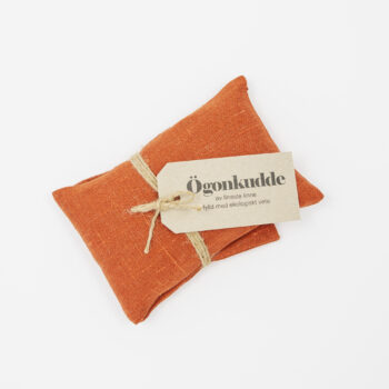 Ögonkudde i tegelrött från Terrible Twins.