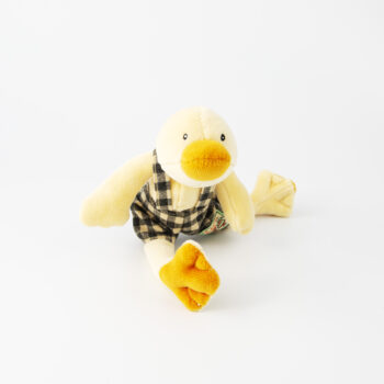 Gosedjur, anka med hängselbyxor.