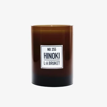 Doftljus i stilren glasburk.