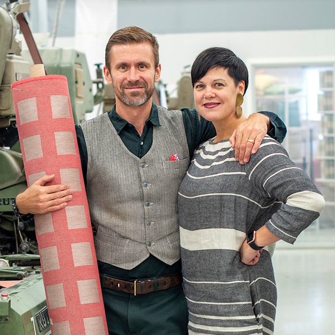 Porträtt på Hanna och Jacob Bruce i sin linnefabrik.
